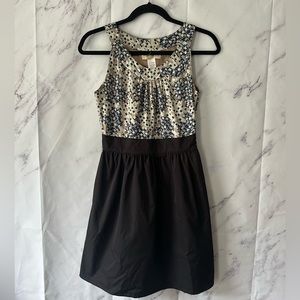 FRANCESCA’S - ABSTRACT PRINT MINI DRESS WITH POCKETS BLACK/TAN/BLUE SMALL